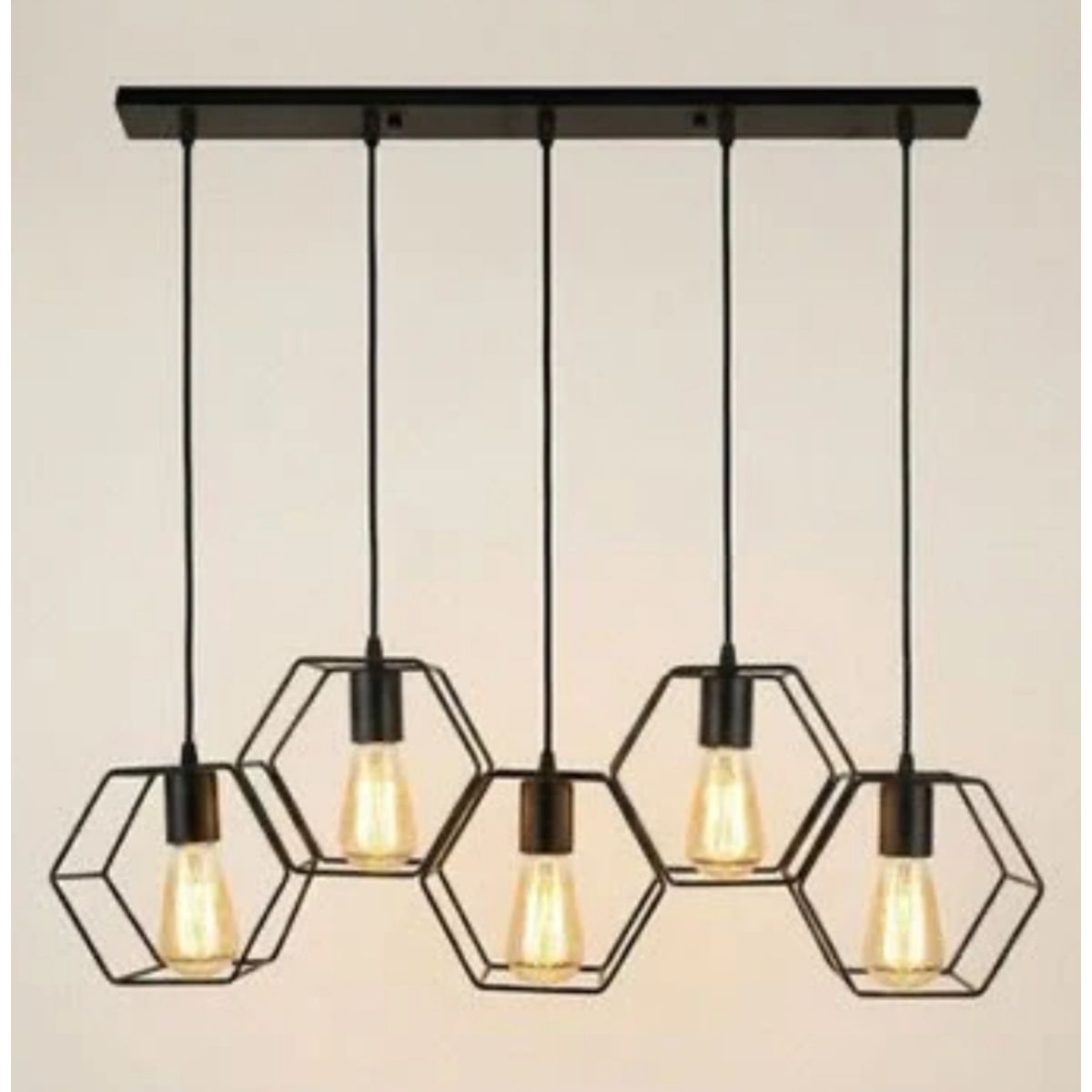ARTIHOGAR - LAMPARA COLGANTE BASE LINEAL 5 LUCES FORMA HEXAGONAL  BERRY