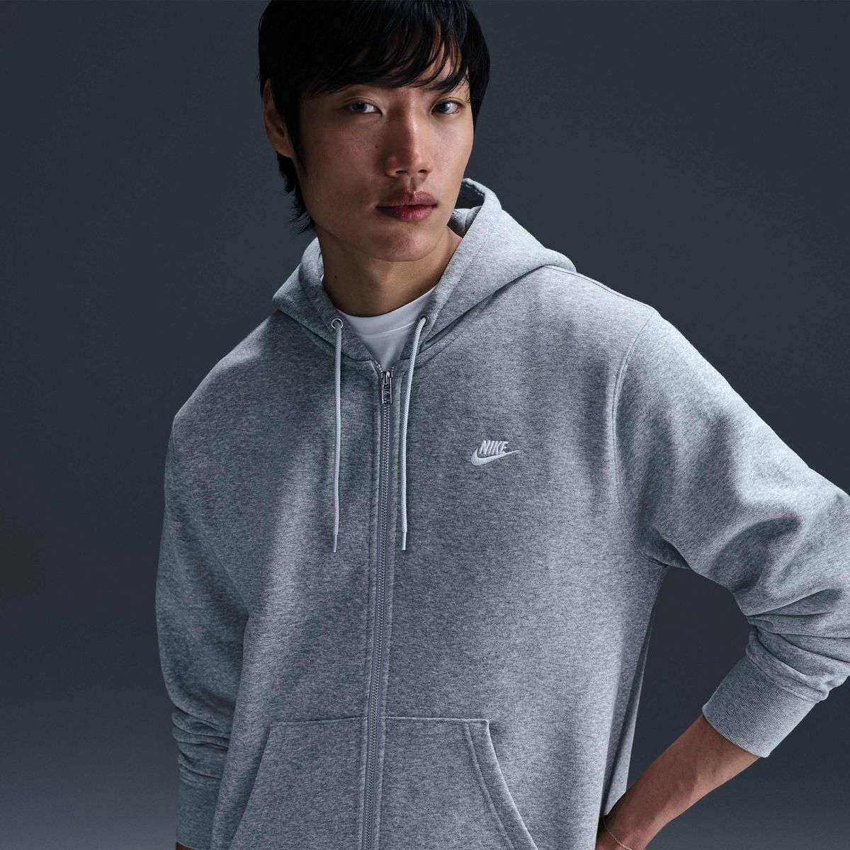 NIKE - Polerón Nike Club Gris Hombre