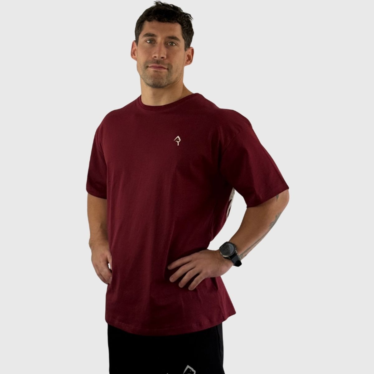 KONKO ACTIVE - Polera Over Size Premium Cotton Revenge Burdeo Hombre Manga Corta Konko
