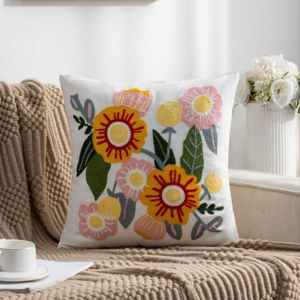 CHINA - Pack De 2 Cojines + 2 Fundas Bordadas Con Cierre Oculto Medida 45x45cm