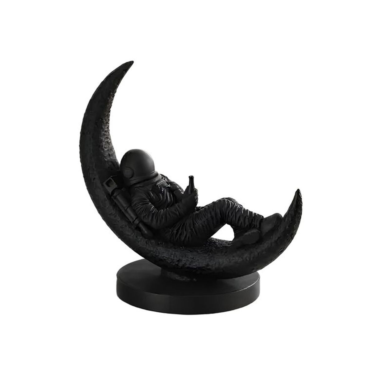 GENERICO - Escultura astronauta descansando en luna negro