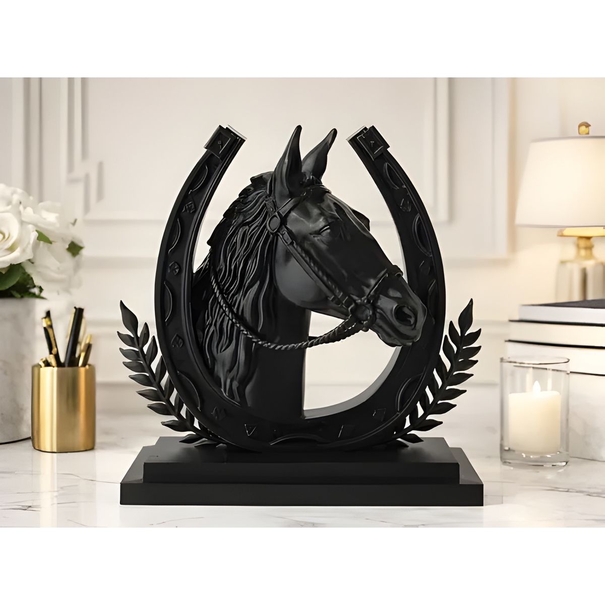 GENERICO - Escultura caballo con herradura negro