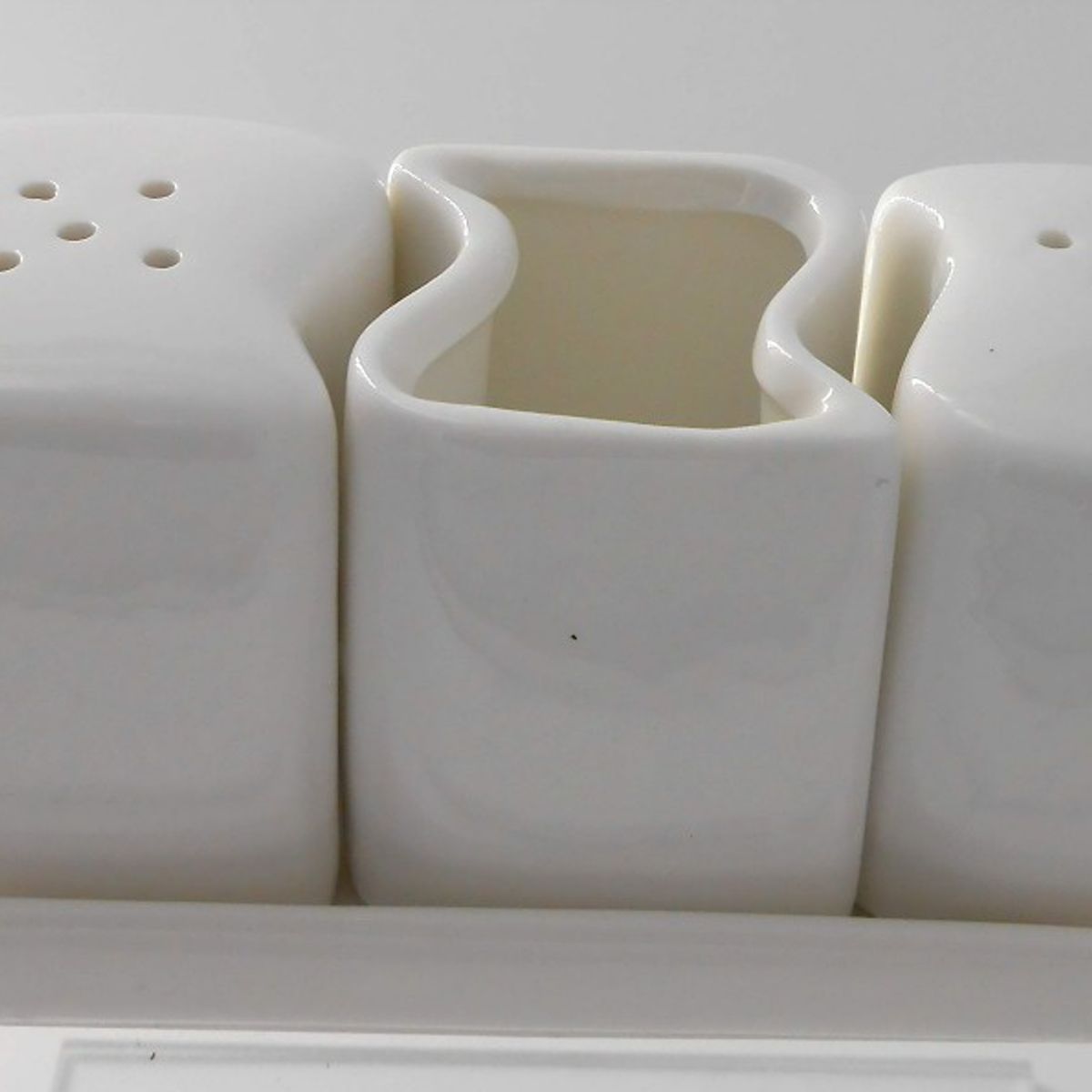 GENERICO - Set Salero y Pimentero con Base Condimentero de Mesa