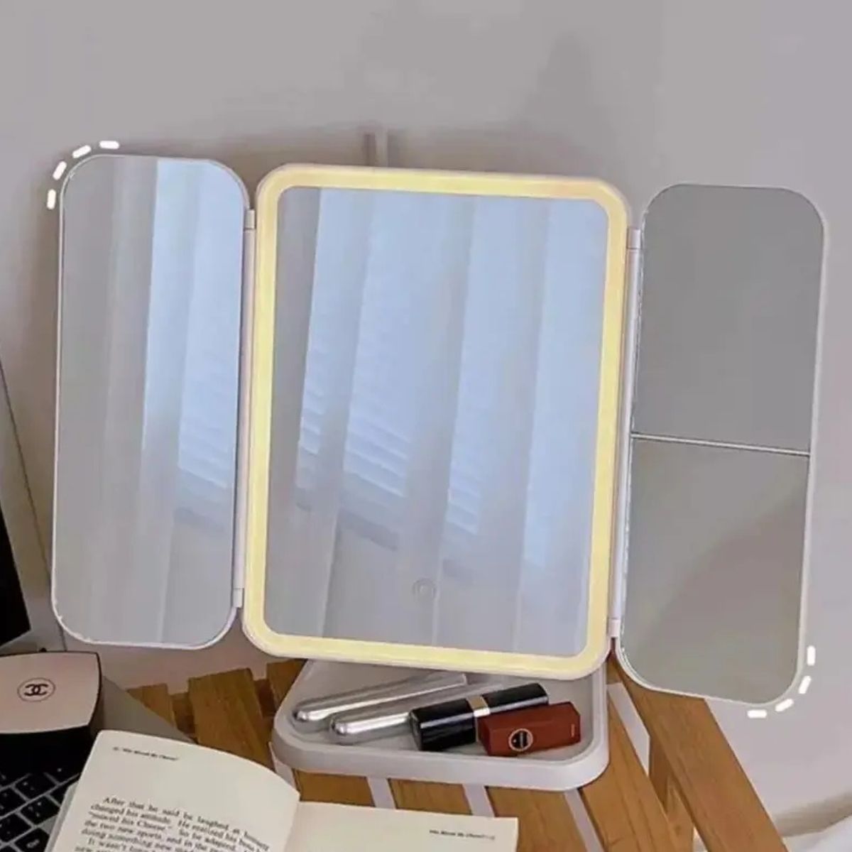 GENERICO - Espejo de Maquillaje con Iluminación LED Diseño de Tres Paneles