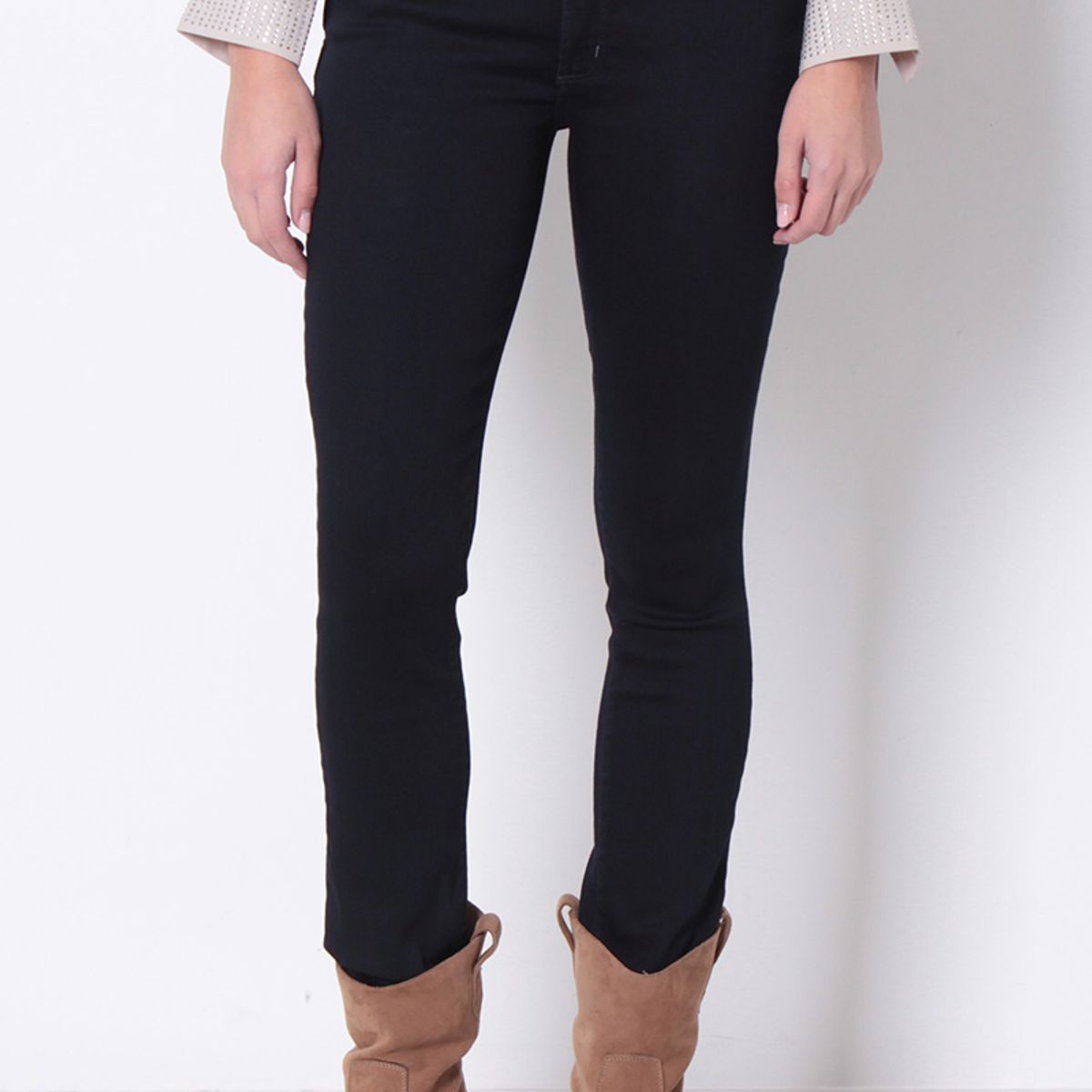 WADOS - JEANS MUJER SLIM ESCULTURAL TIRO ALTO PRETINA ANCHA 3 BOTONES