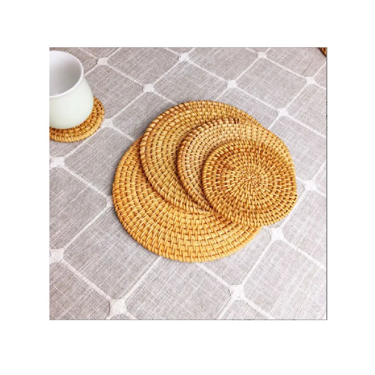 GENERICO - Juego De Posavasos De Ratán (10 Cm): 6 Posavasos + 1 Cesta