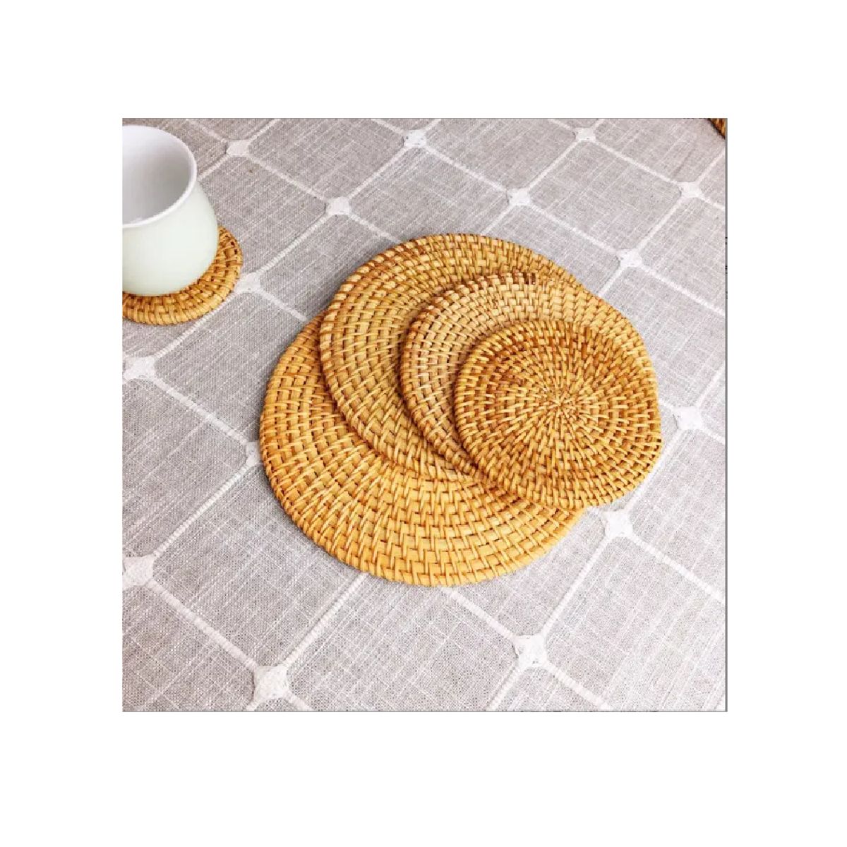 GENERICO - Juego De Posavasos De Ratán (10 Cm): 6 Posavasos + 1 Cesta