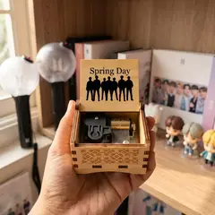 GENERICO - Caja Musical Madera Bts