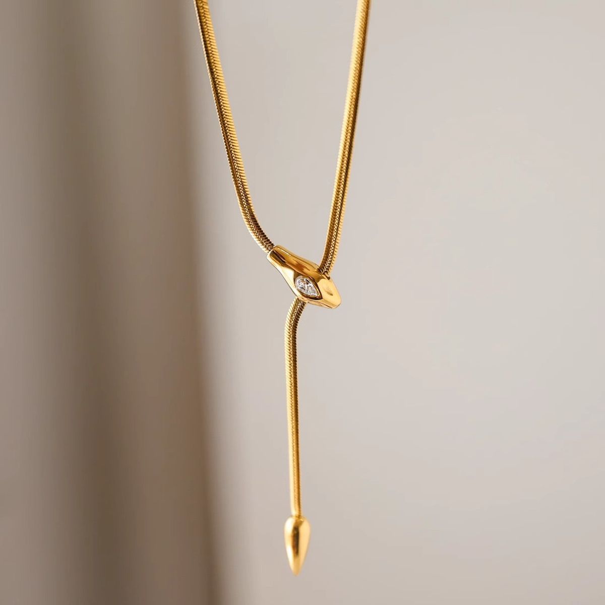 GENERICO - Collar Elegancia Serpenteante Enchapado En Oro