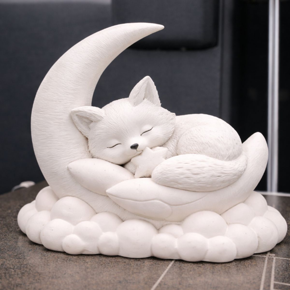 GENERICO - Escultura Decorativa- Zorro Durmiendo en la Luna
