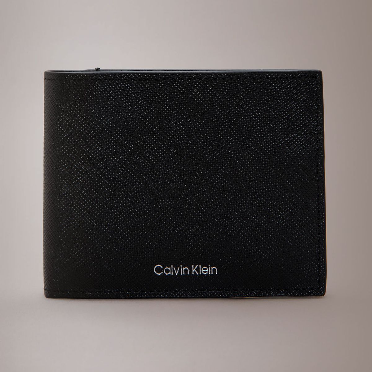 CALVIN KLEIN - Billetera Refined Billfold de Cuero Negro Calvin Klein