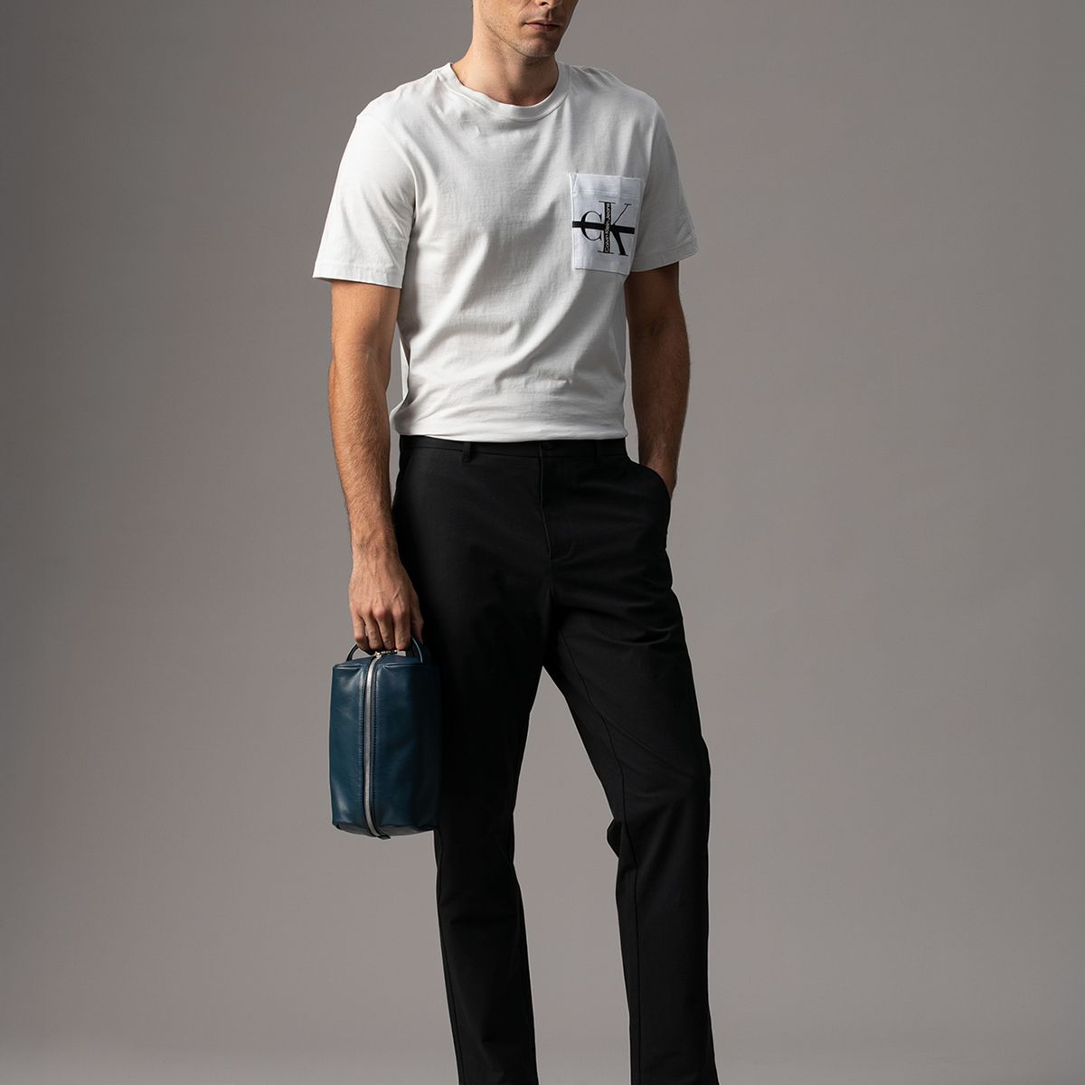 CALVIN KLEIN - Neceser con Detalle Metálico