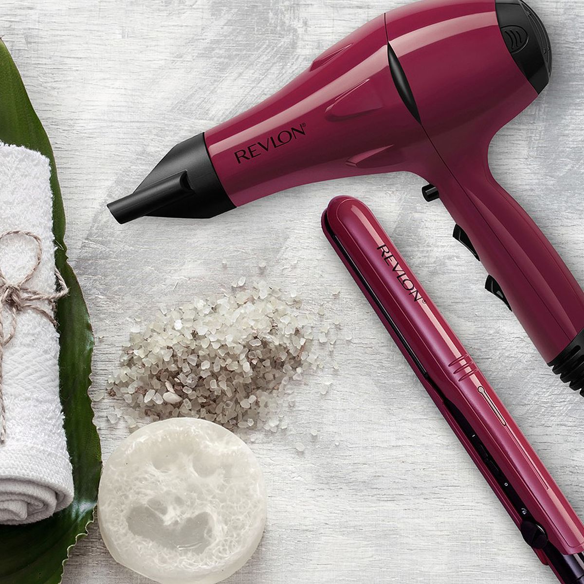 REVLON - REVLON COMBO SECADOR Y PLANCHA ALISADOR DE VIAJE RVDR5230LA2