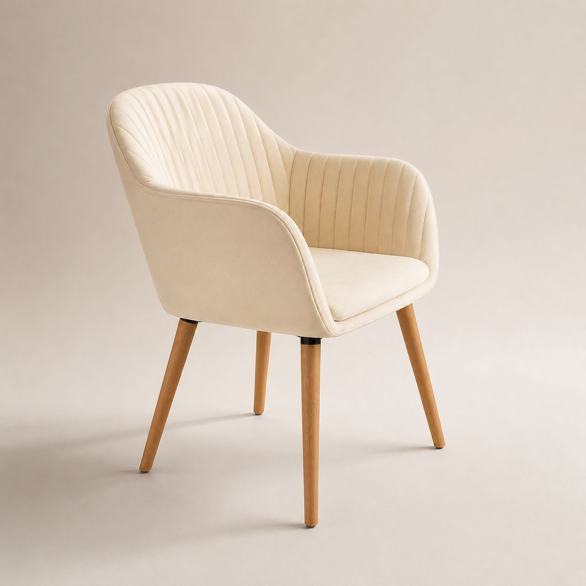 SPACE HOME - Poltrona Diamante Crema de Terciopelo con Patas de Madera, Elegante, Compacta y Cómoda