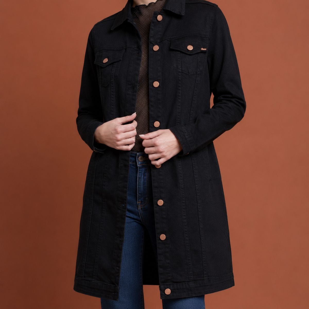 MOMCHIC - Chaqueta Extra Larga Negra