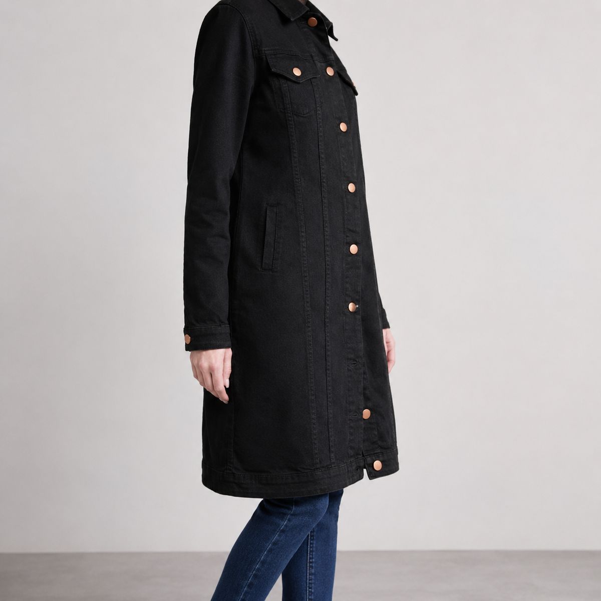 MOMCHIC - Chaqueta Extra Larga Negra