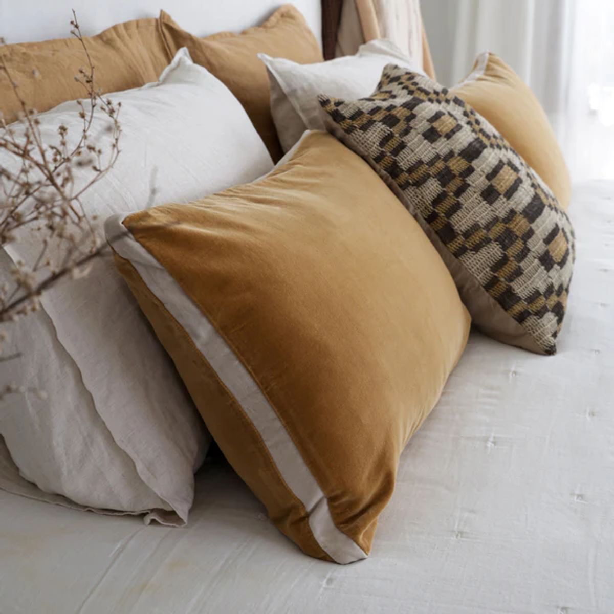 ESTAMPA - FUNDA COJIN TERCIOPELO CAMEL 60X40