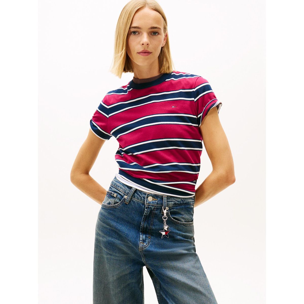 TOMMY HILFIGER - Polera Con Logo Bordado Regular Fit Multicolor Tommy Jeans