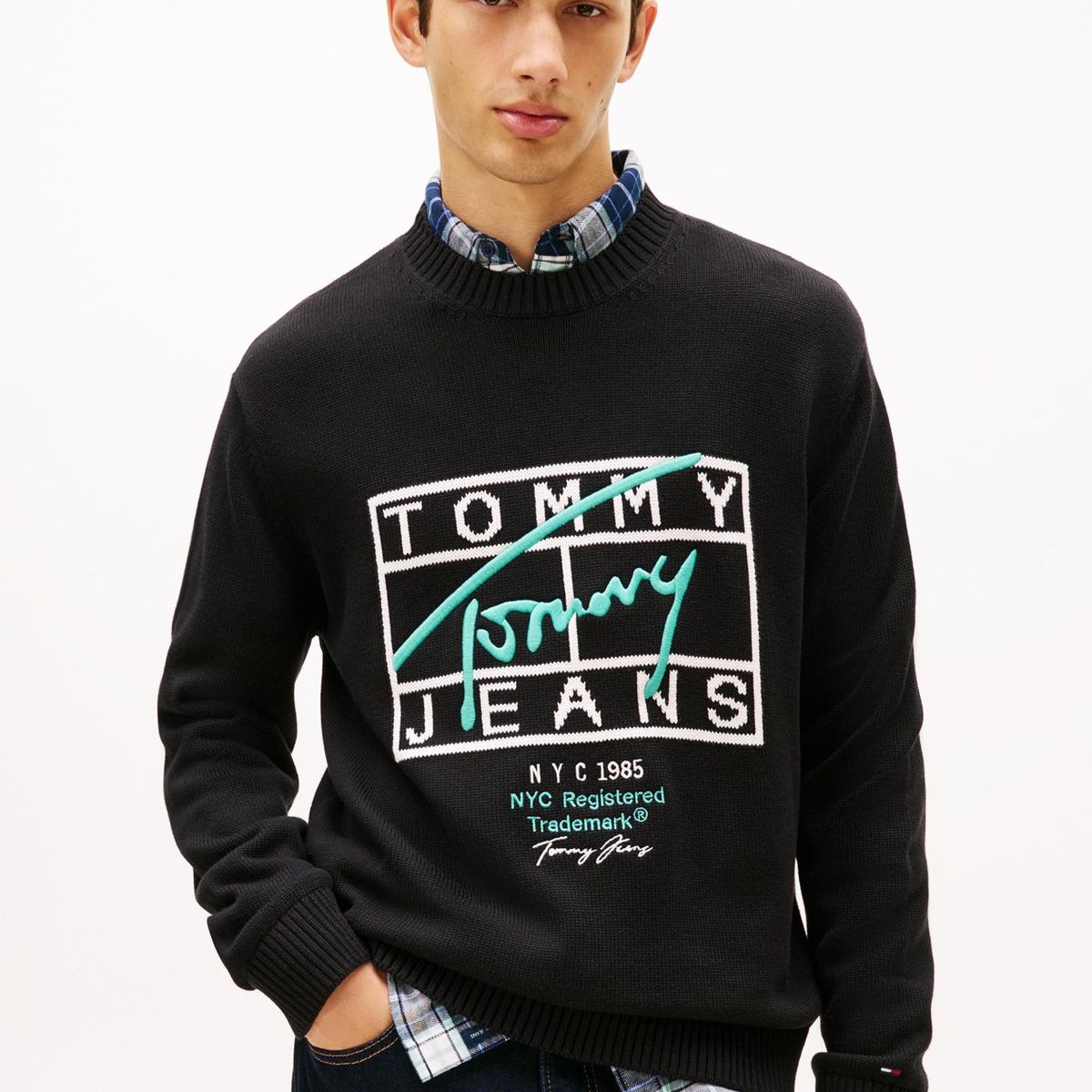 TOMMY HILFIGER - Sweater Con Logo Signature Regular Fit Negro Tommy Jeans