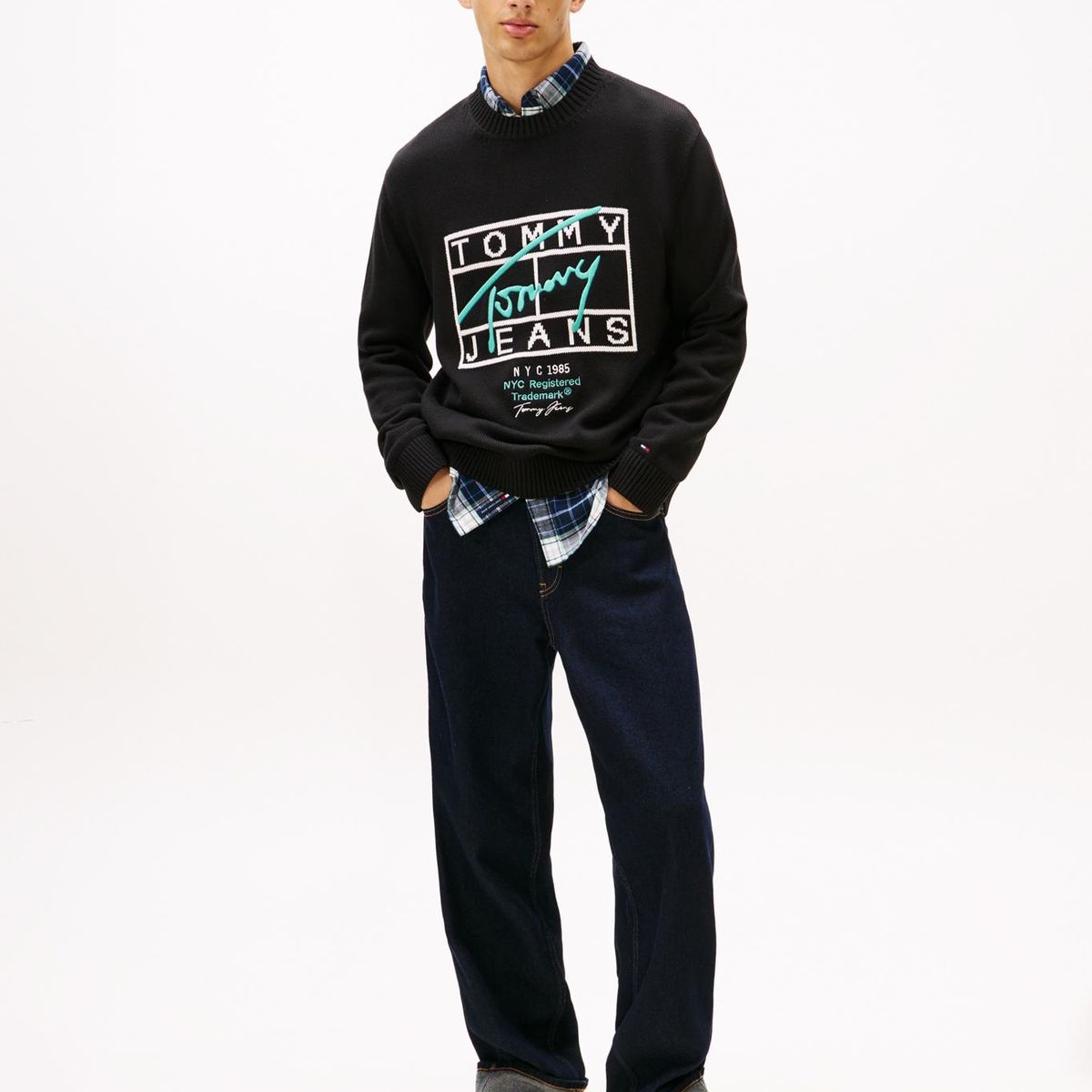 TOMMY HILFIGER - Sweater Con Logo Signature Regular Fit Negro Tommy Jeans