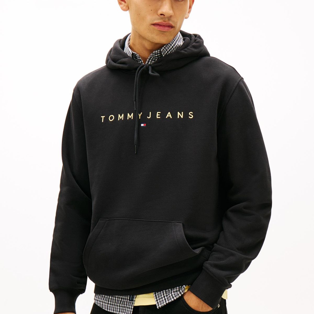 TOMMY HILFIGER - Polerón Hoodie Con Logo Bordado Negro Tommy Jeans