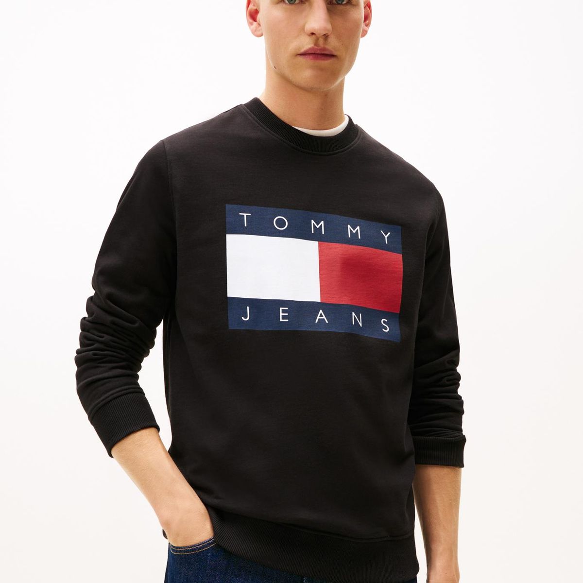 TOMMY HILFIGER - Polerón Con Bandera Estampada Negro Tommy Jeans