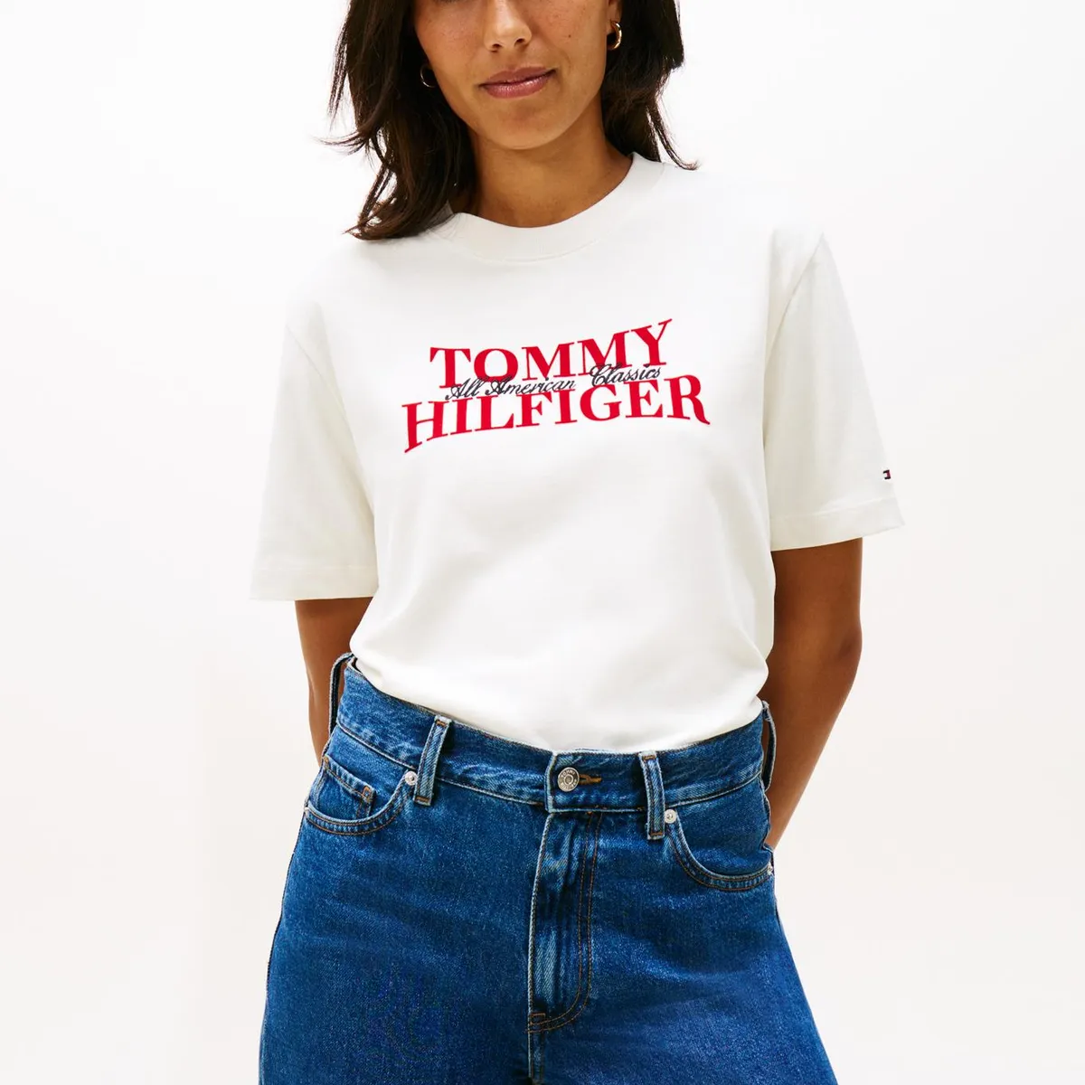 TOMMY HILFIGER - Polera Con Logo Moderno Relaxed Fit Blanco Tommy Hilfiger