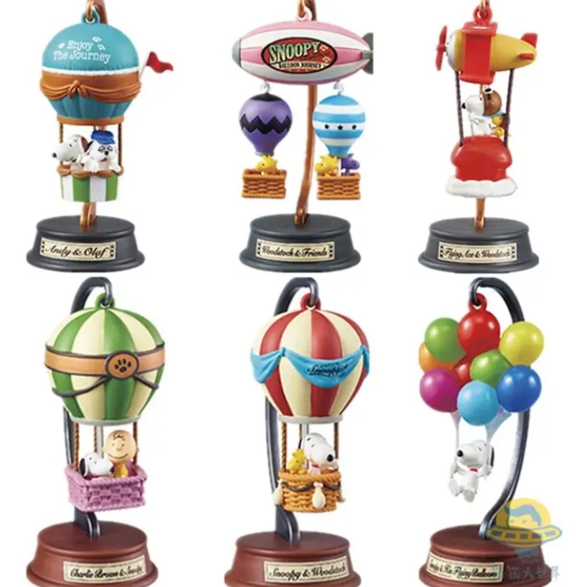 GENERICO - 1 Figura Al Azar Snoopy Peanuts Coleccionable Balloon Journey