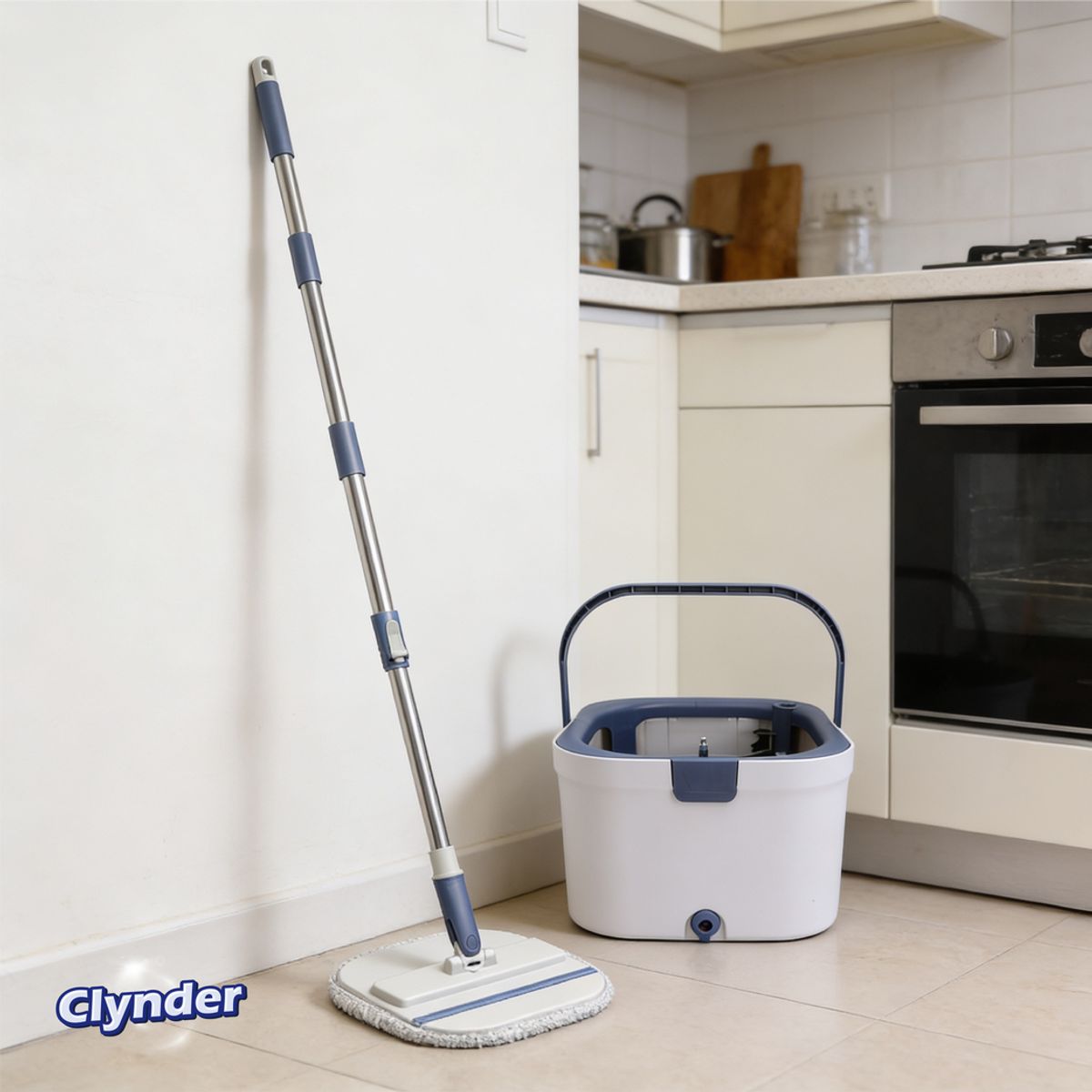 CLYNDER - Set Mopa Giratoria Escurridor Cuadrada Spin Azul Clynder Kiosclub