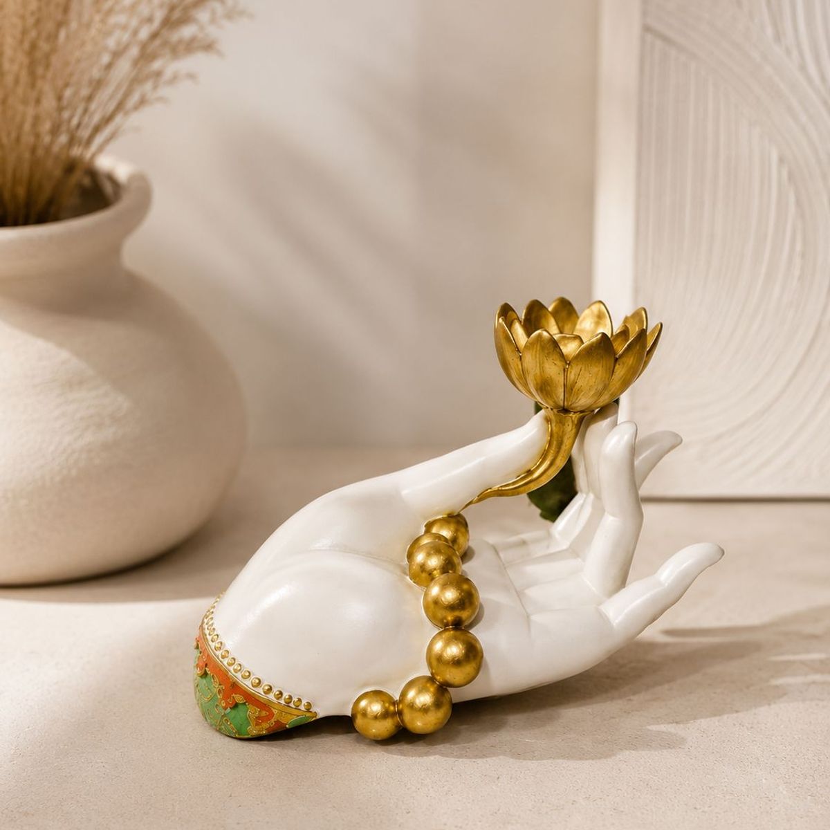 GENERICO - Adorno Decorativo Mano Buda Flor Dorada Resina 18cm
