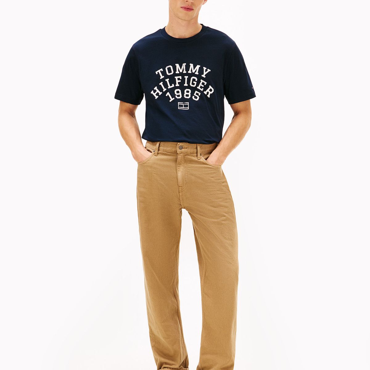 TOMMY HILFIGER - Polera Con Logo Gráfico Regular Fit Azul Tommy Hilfiger
