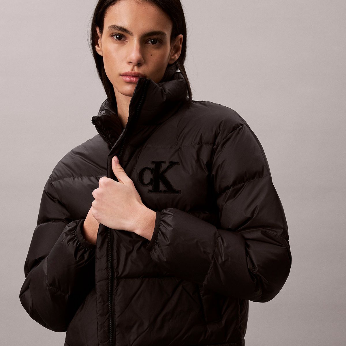 CALVIN KLEIN - Parka Acolchada con Logo Gráfico