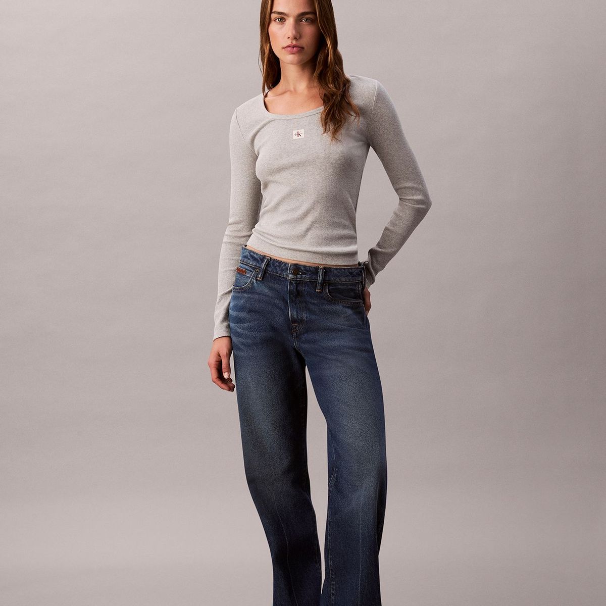CALVIN KLEIN - Polera Manga Larga con Cuello Scoop