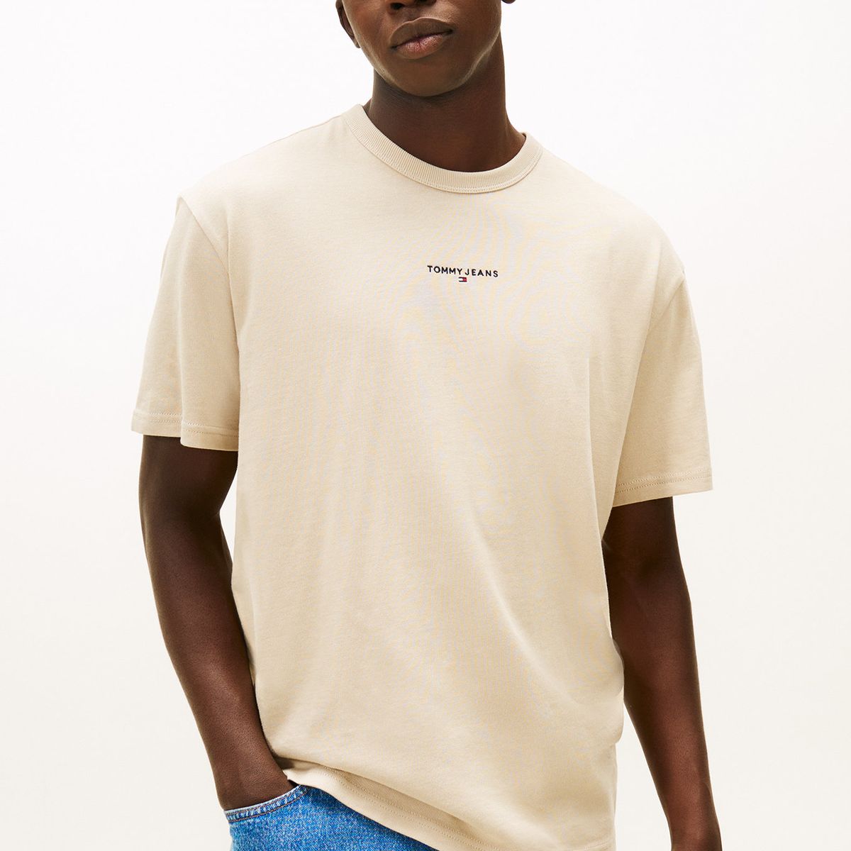 TOMMY HILFIGER - Polera Con Logo Bordado Relaxed Fit Beige Tommy Jeans
