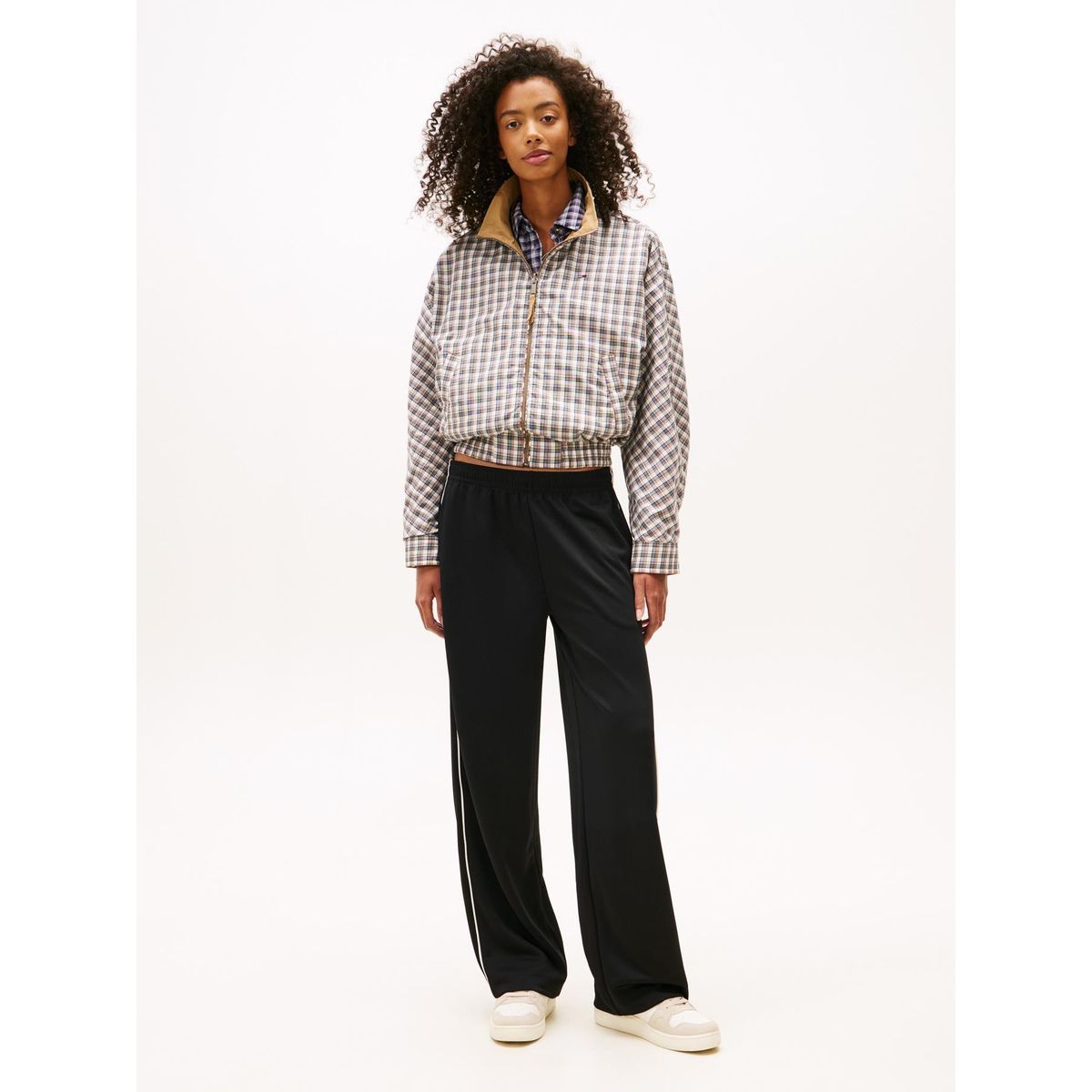 TOMMY HILFIGER - Joggers de punto con parche Tommy Negro Tommy Jeans