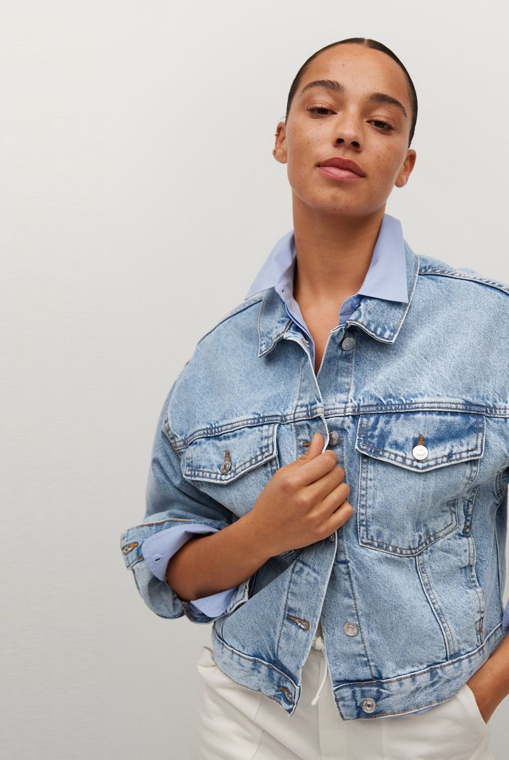 MANGO - Chaqueta Denim Oversize Corta Algodón Sustentable Mujer