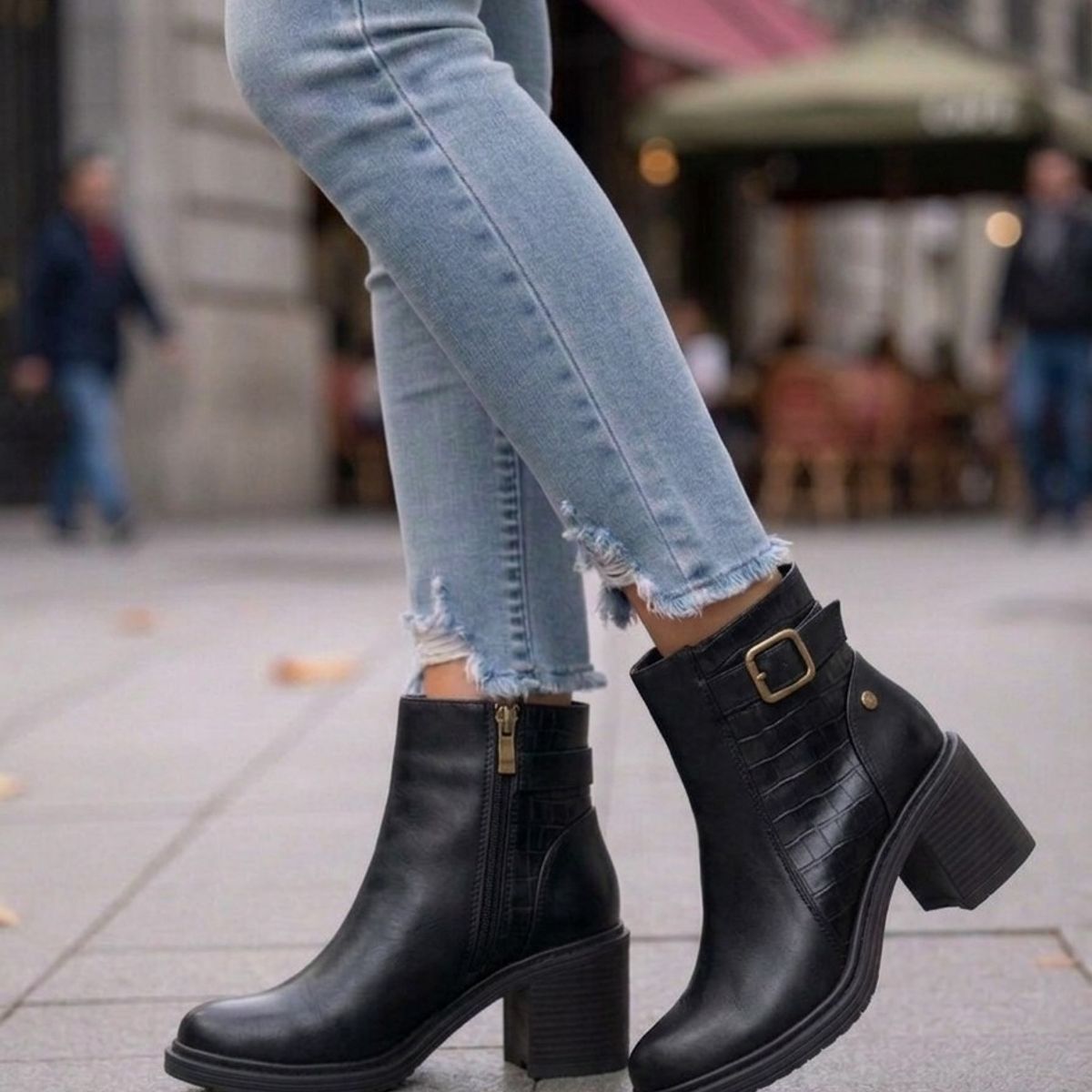 SNOOPY - Botin para Dama color Negro   Taco Medio M627