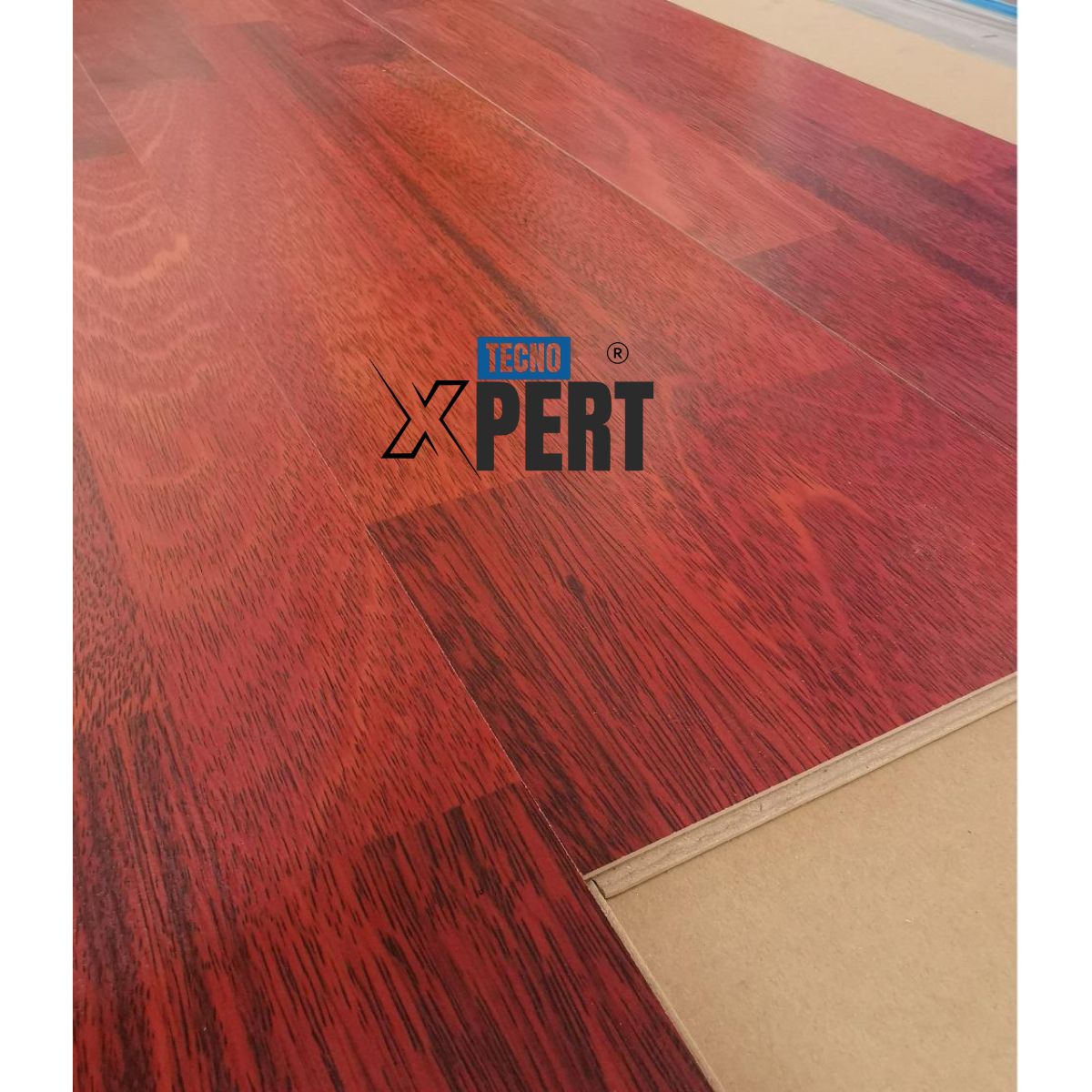 GENER - Piso Flotante Merbau 8,3 mm Caja 1,952 M2