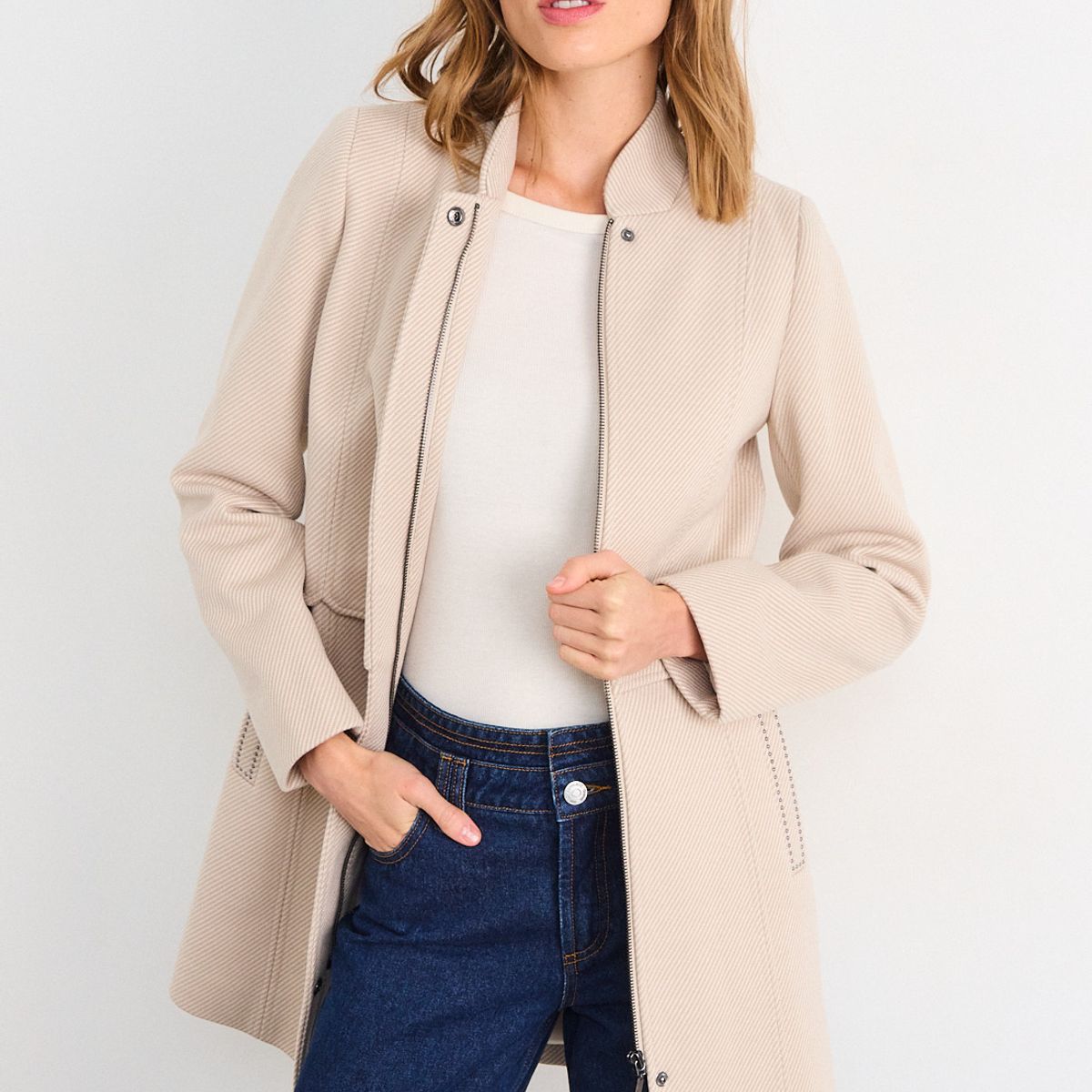 IO - Chaqueton Liso Mujer Beige Io