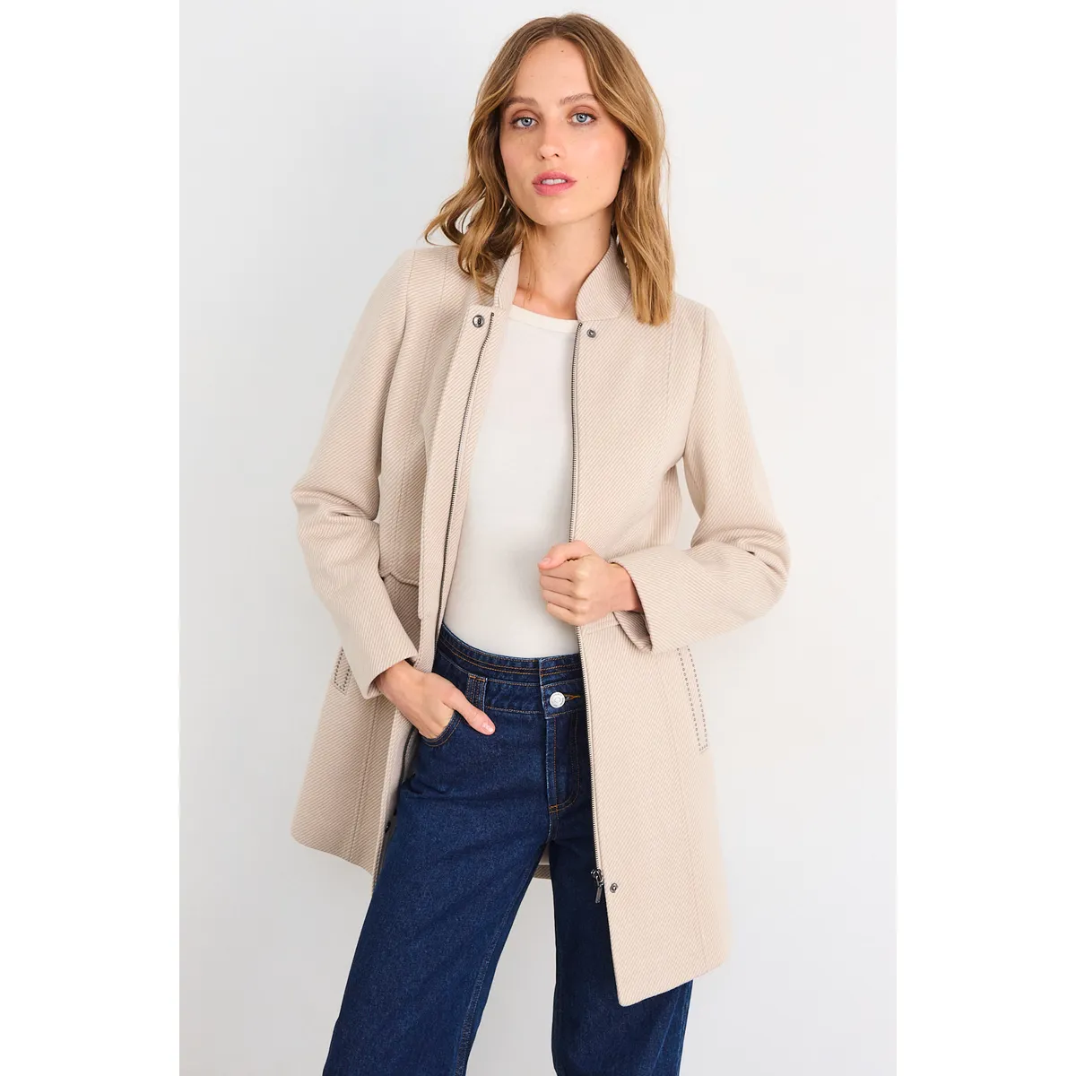 IO - Chaqueton Liso Mujer Beige Io