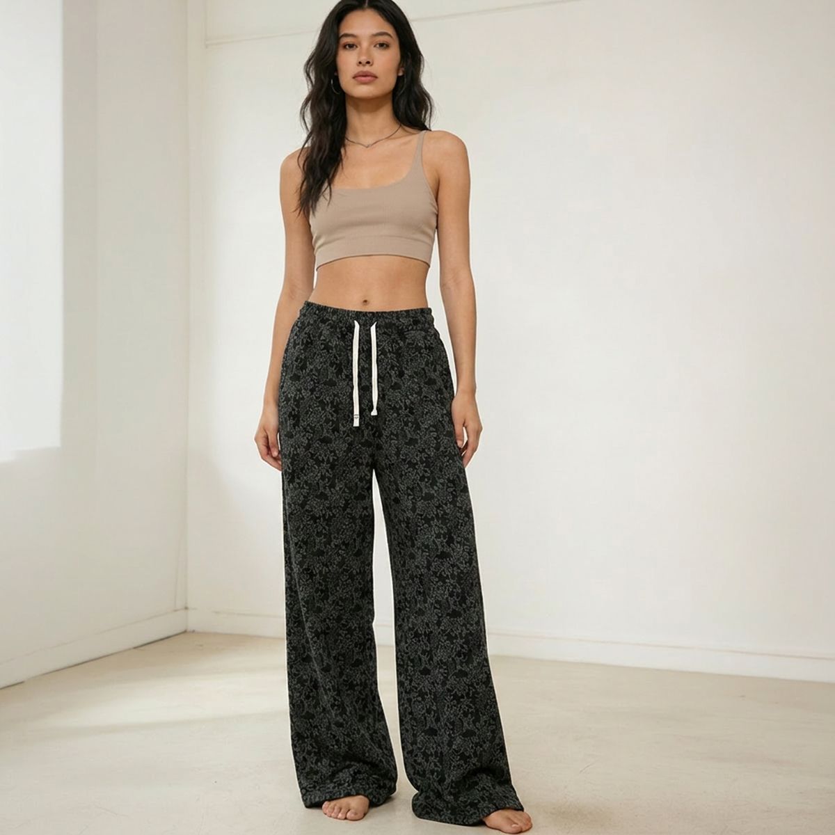 AGW - Pantalón de Buzo Algodón Flores Palazzo Térmico Forrado En Chiporro Wide Leg
