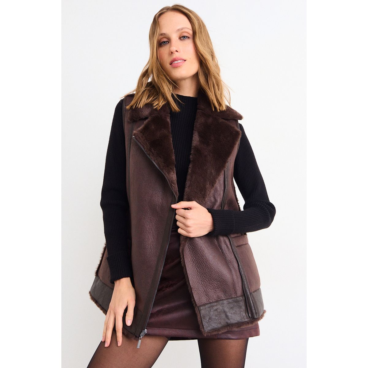 IO - Chaqueta Lisa Mujer Café Io