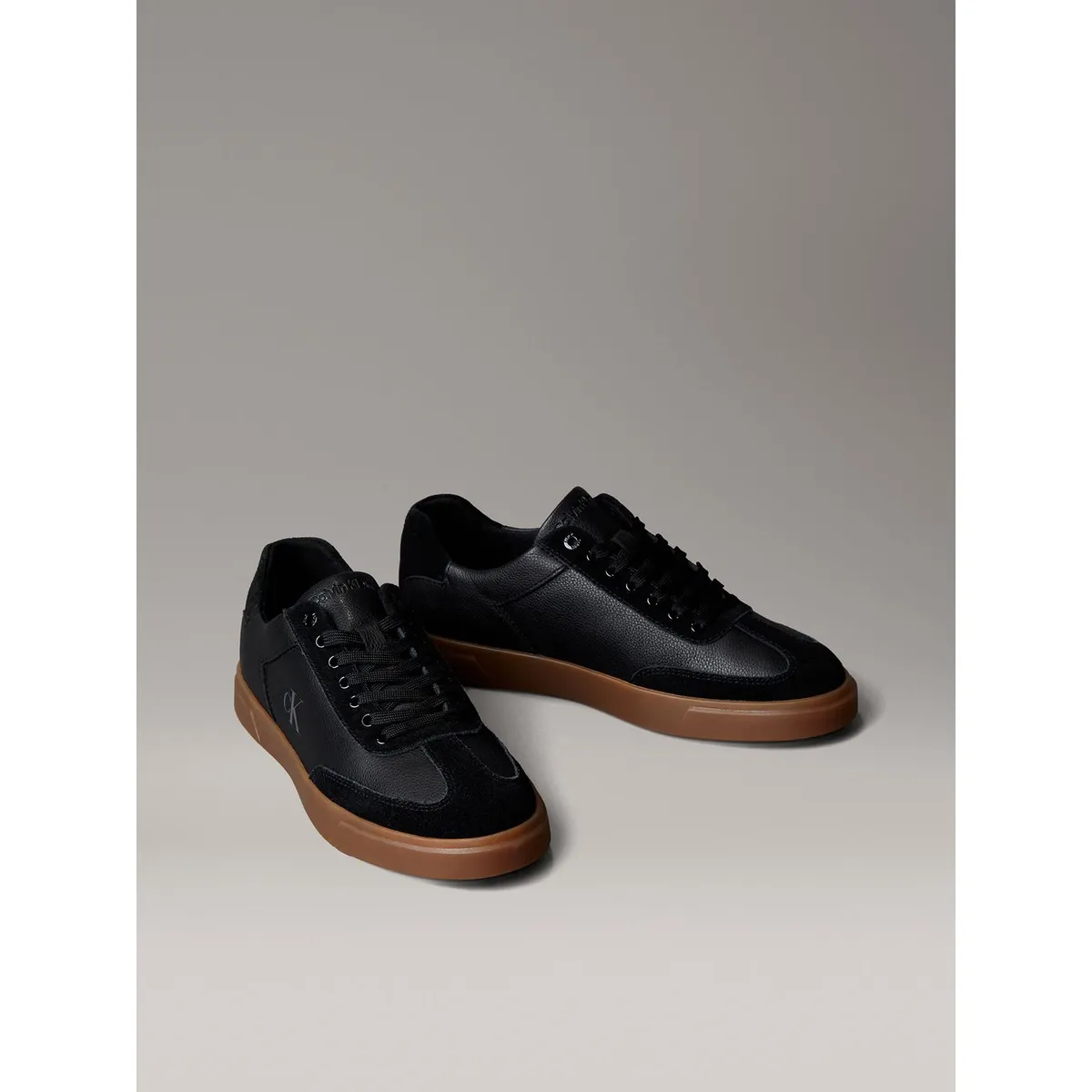 CALVIN KLEIN - Zapatillas en Texturas Mixtas