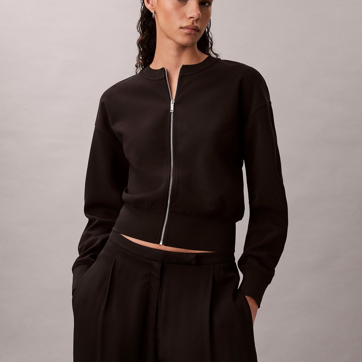 CALVIN KLEIN - Blusa De Crepé Elástico Con Cremallera Calvin Klein Negro