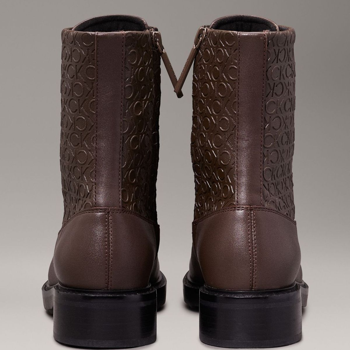 CALVIN KLEIN - Botas Flat Combat Calvin Klein Cafe