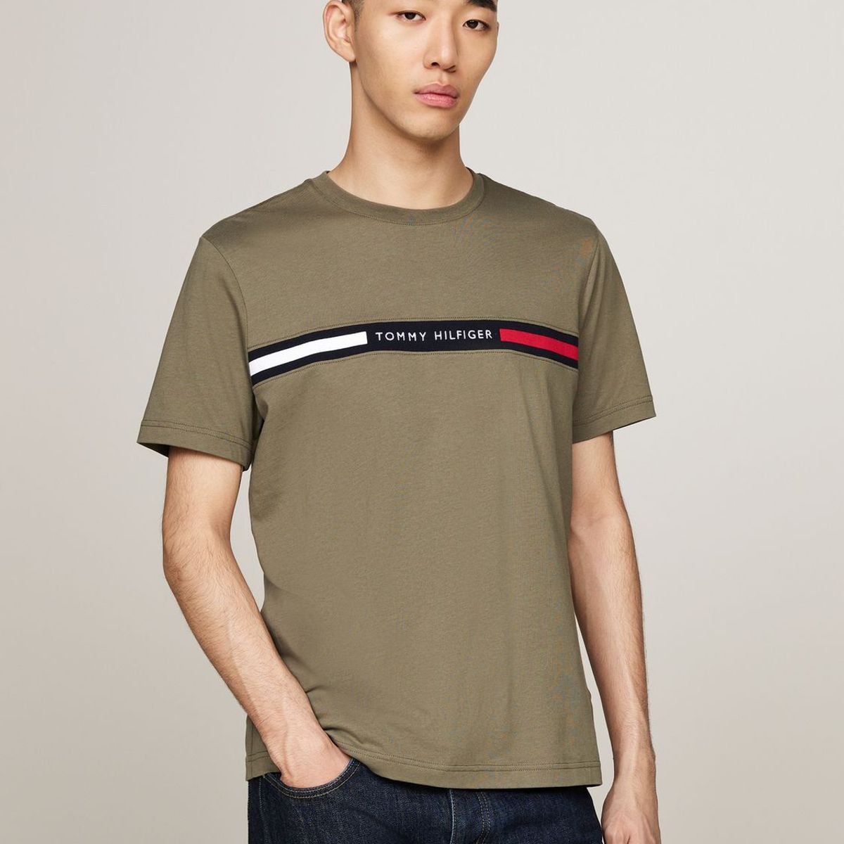 TOMMY HILFIGER - Polera Hombre Chest Insert Logo Verde Tommy Hilfiger
