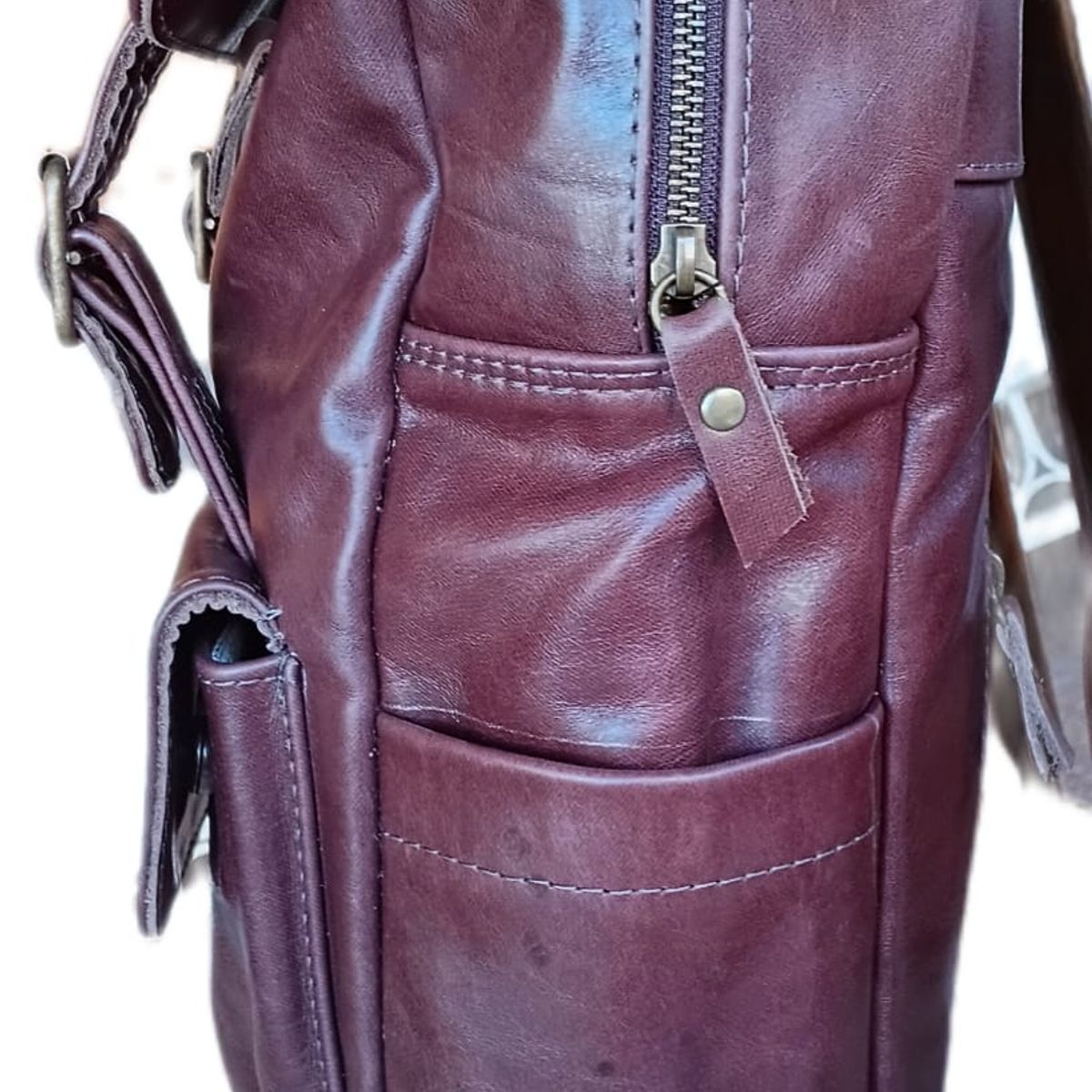 GENERICO - Mochila Cuero Urbana Notebook
