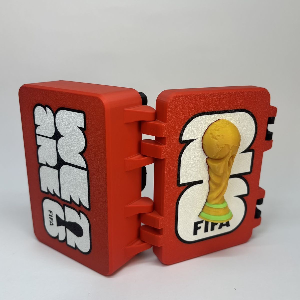 GENERICO - Caja porta laminas figuritas album mundial fifa 2026 - Rojo