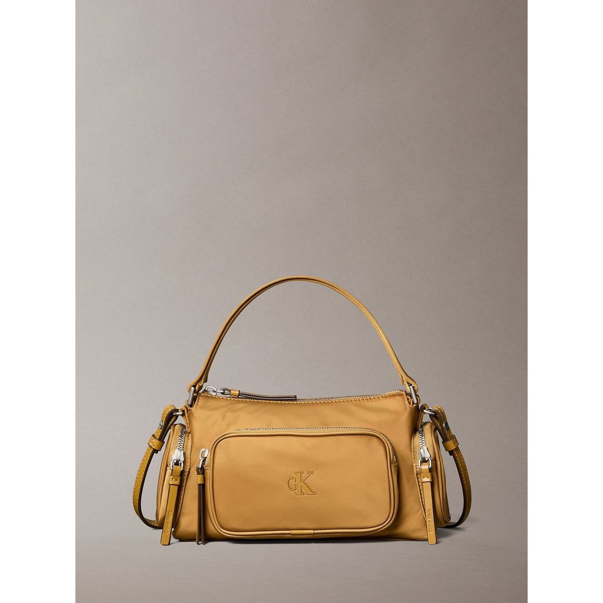 CALVIN KLEIN - Cartera Pocket Nylon Calvin Klein Dorado
