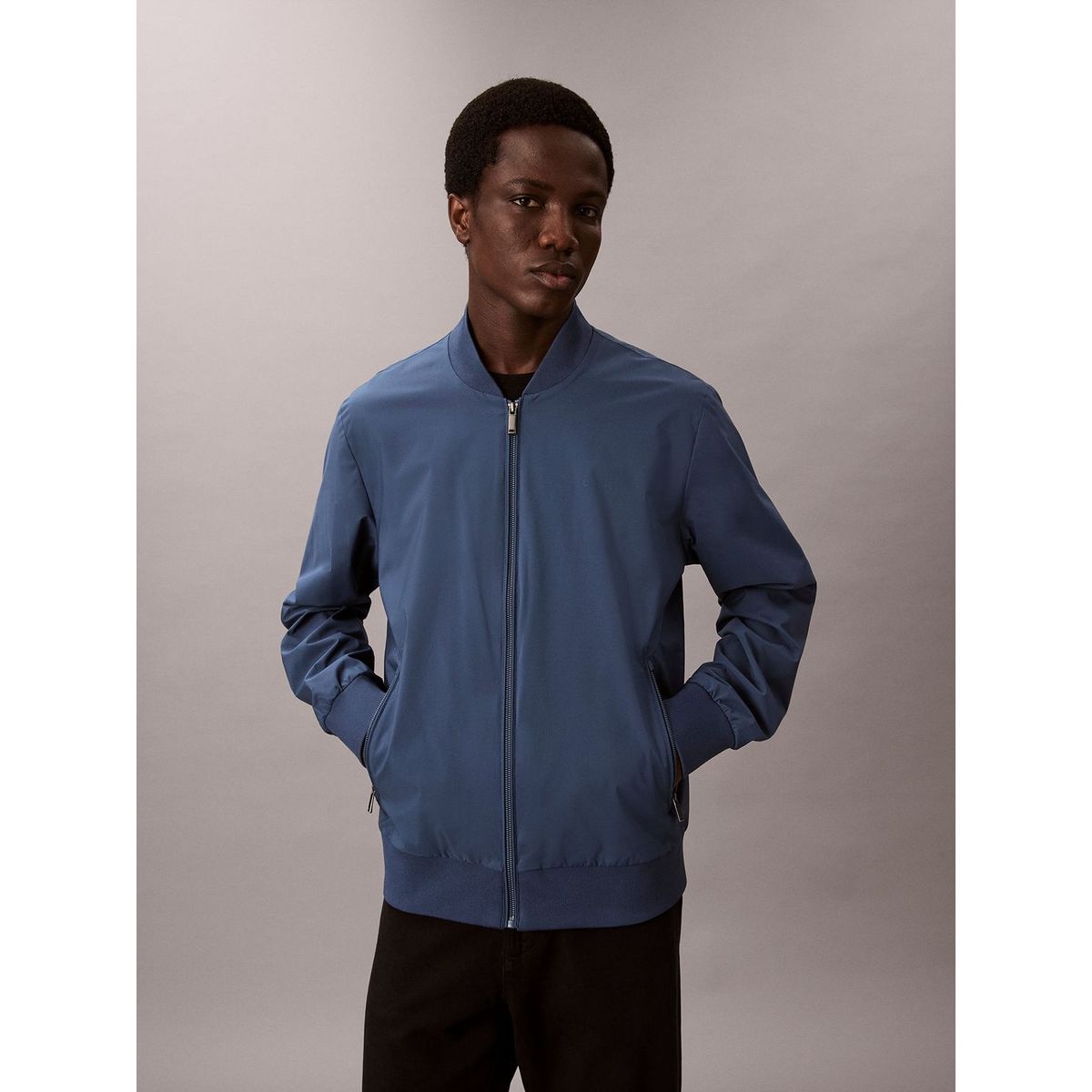 CALVIN KLEIN - Chaqueta Matte Bomber